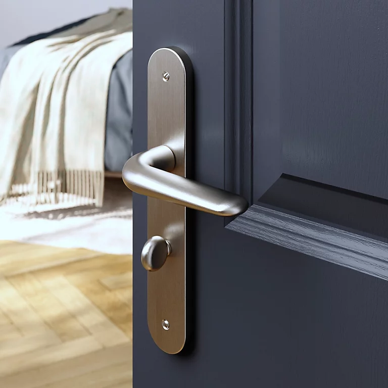 Castorama Ensemble Poignée Sur Plaque Droit à Condamnation GoodHome Mehaban Effet Nickel Satin Gris L.120mm X L.40mm Entraxe 195mm 1 Castorama Ensemble Poignée Sur Plaque Droit à Condamnation GoodHome Mehaban Effet Nickel Satin Gris L.120mm X L.40mm Entraxe 195mm