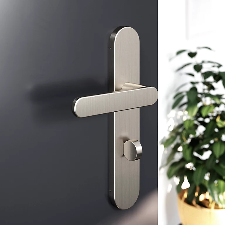 Castorama Ensemble Poignée Sur Plaque Rond à Condamnation GoodHome Minzh Effet Nickel Satin Gris L.120mm X L.42mm Entraxe 165-195mm 1 Castorama Ensemble Poignée Sur Plaque Rond à Condamnation GoodHome Minzh Effet Nickel Satin Gris L.120mm X L.42mm Entraxe 165-195mm