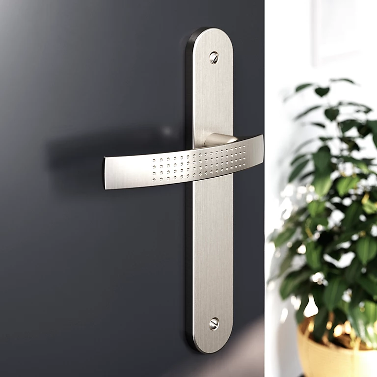 Castorama Ensemble Poignée Sur Plaque Rond GoodHome Diss Effet Nickel Satin Gris L.139mm X L.40mm Entraxe 195mm 1 Castorama Ensemble Poignée Sur Plaque Rond GoodHome Diss Effet Nickel Satin Gris L.139mm X L.40mm Entraxe 195mm